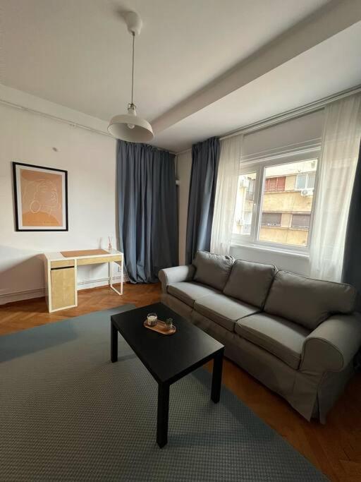 Apartament Ultracentral Universitate ブカレスト エクステリア 写真
